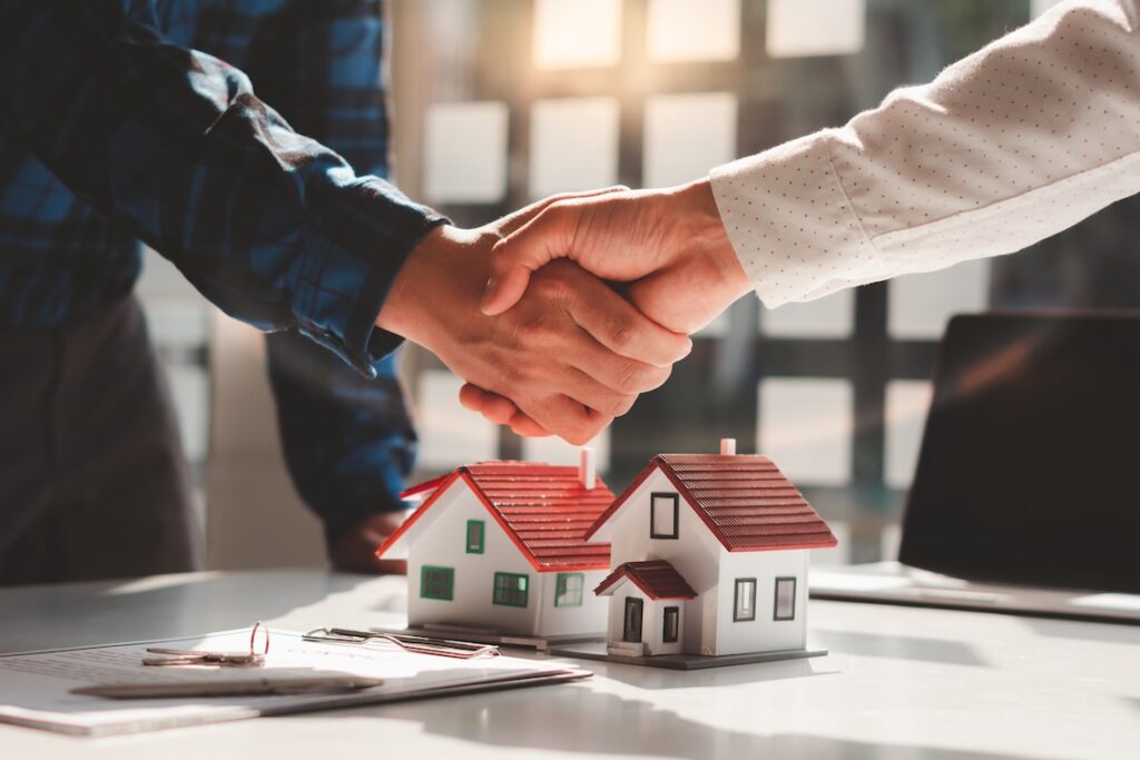Das Urteil sendet ein klares Signal an die Immobilienbranche, dass kreative Umgehungskonstruktionen des Halbteilungsgrundsatzes nicht geduldet werden.